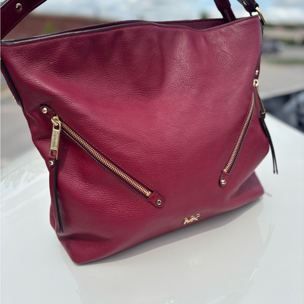 Michael Kors Scarlett Red Leather Evie Shoulder Bag-  Beautiful! - Picture 3 of 13
